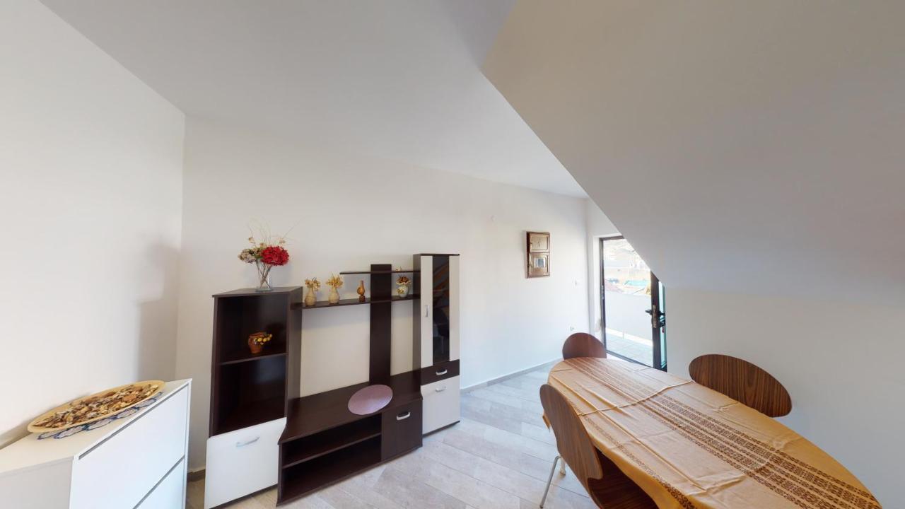 Apartments Riva 메타이나 외부 사진